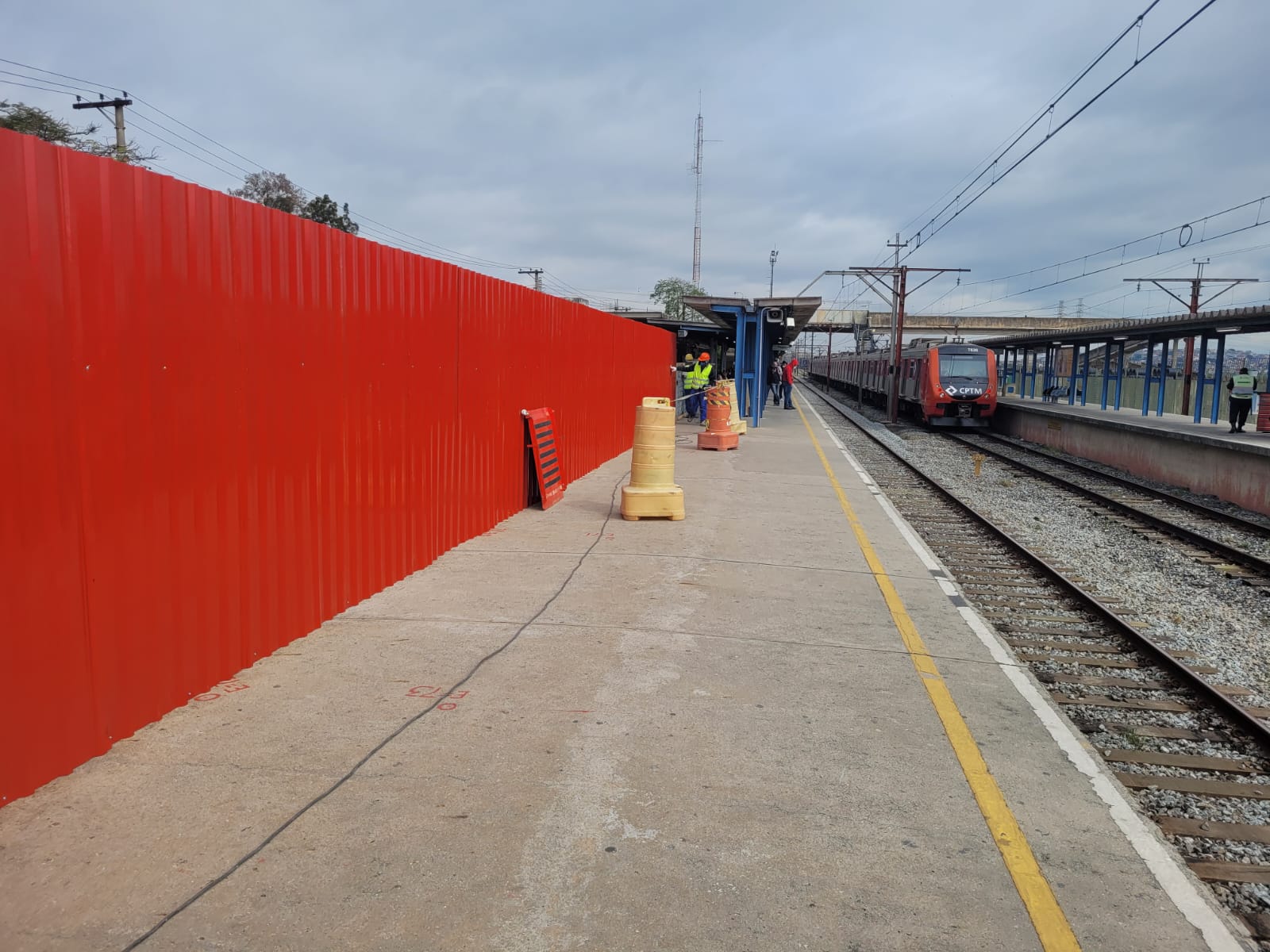 Lopes Kalil - ESTAÇÃO ENG. MANOEL FEIO DA CPTM